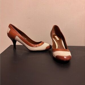 Burberry Women’s 37.5 Brown and Cream Heels